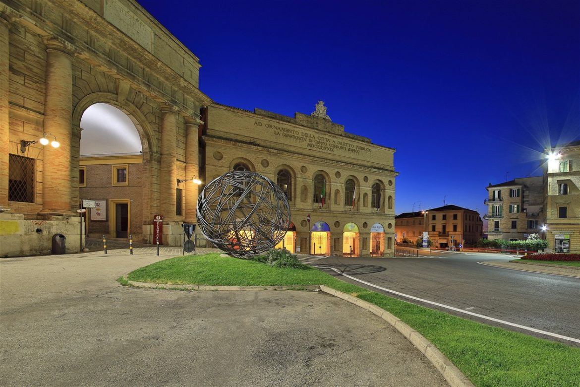 Macerata tra i monti ed il mare