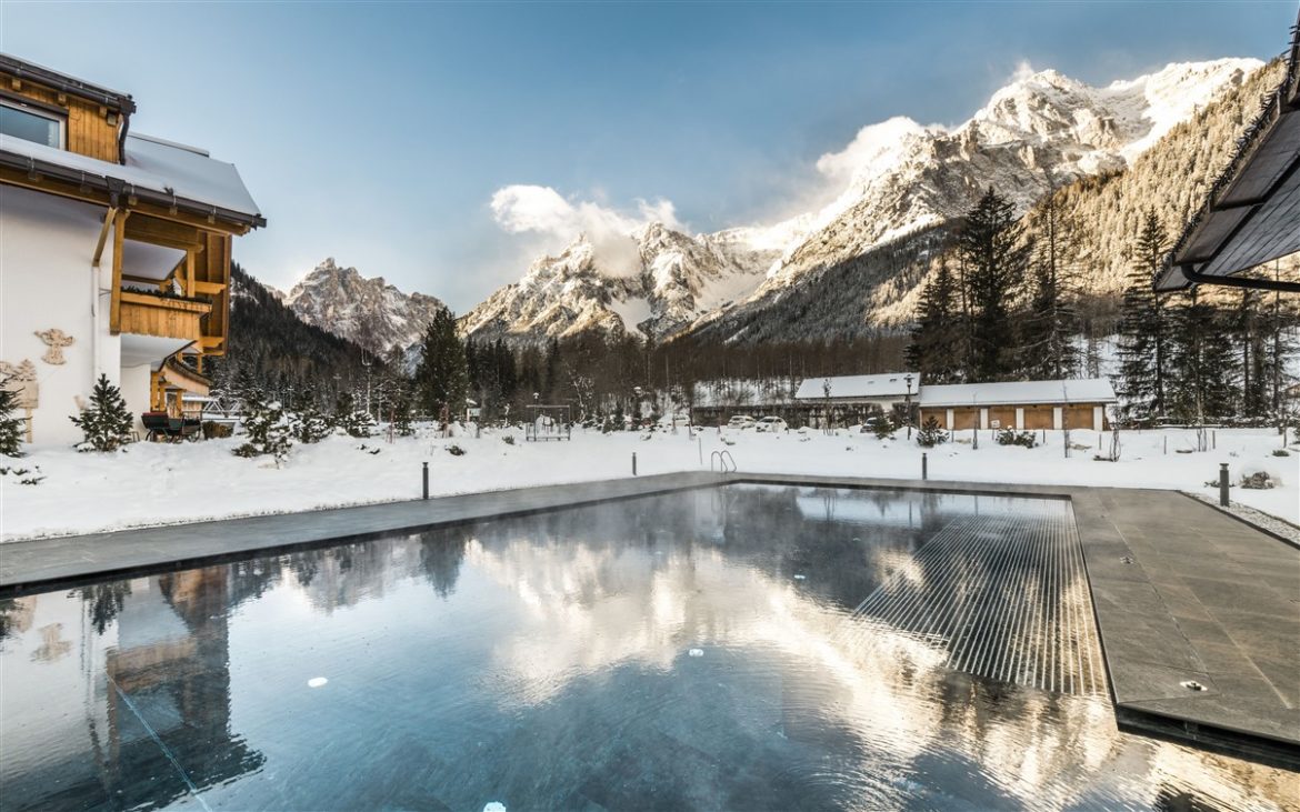 Bad Moos Dolomites Spa Resort, in Alto Adige sconti di fine stagione per una vacanza all’insegna di neve e relax. Direttamente sulle piste da sci e sotto le Cime di Lavaredo in un mondo fatto di eccellenze