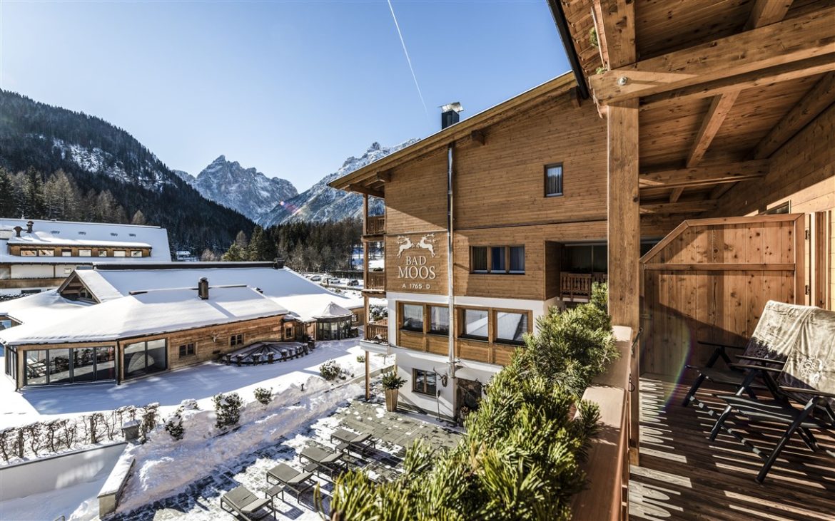 Bad Moos Dolomites Spa Resort, in Alto Adige sconti di fine stagione per una vacanza all’insegna di neve e relax. Direttamente sulle piste da sci e sotto le Cime di Lavaredo in un mondo fatto di eccellenze