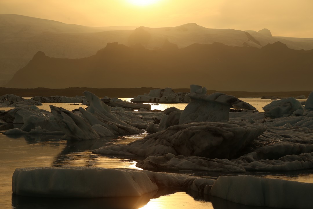 Islanda: navigare fra gli iceberg